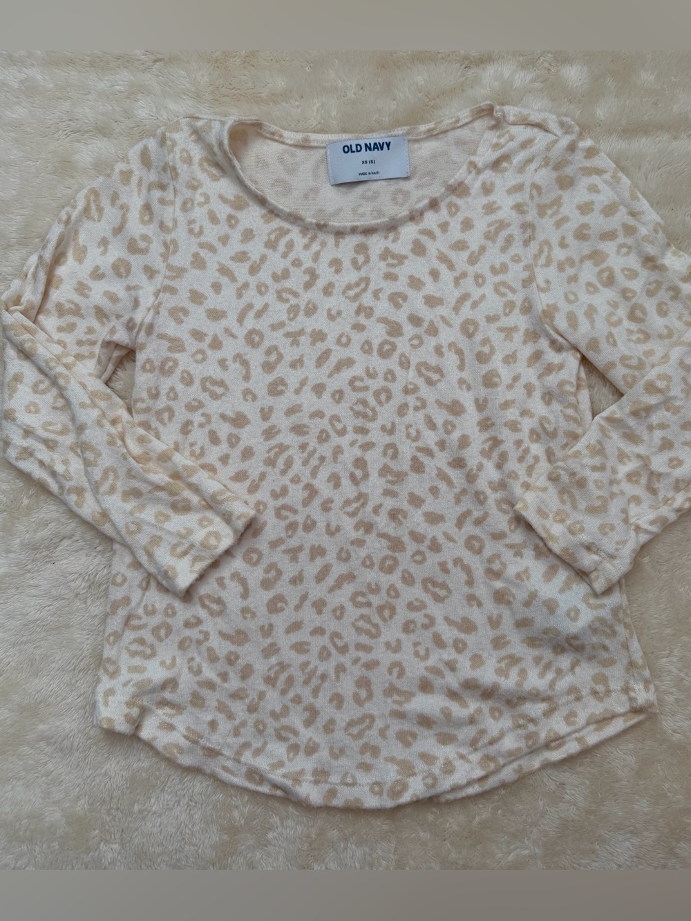 Old Navy Cream and Tan Leopard Print Long Sleeve Top